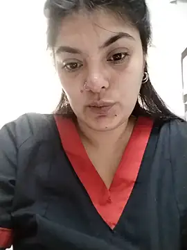 צ'אט XXX בשידור חי של YouladyVidal