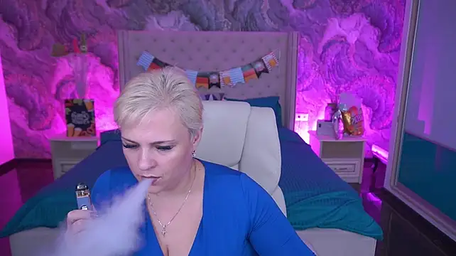 Chat +18 de CrystalVibe ao vivo