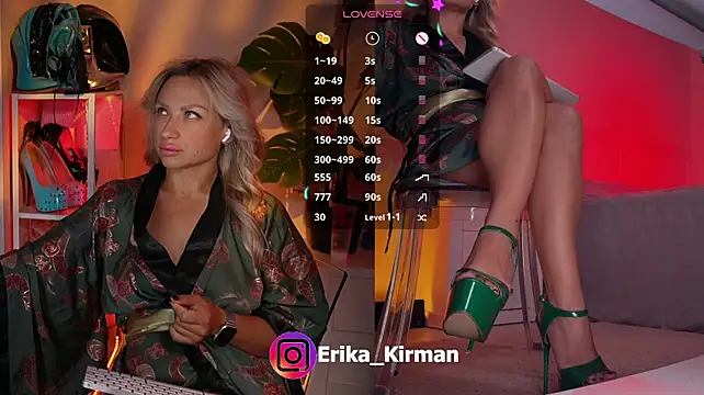 Chat +18 de Erika_Kirman ao vivo