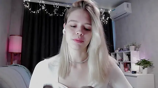 VivienJaques' Live XXX Chat