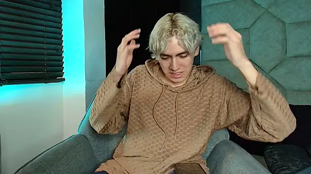 دردشة Tyler_Mcrey الجنسية المباشرة