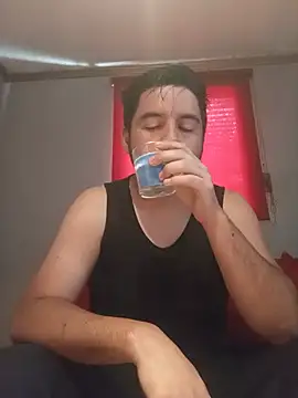 צ'אט XXX בשידור חי של ELBUFFALOHOT