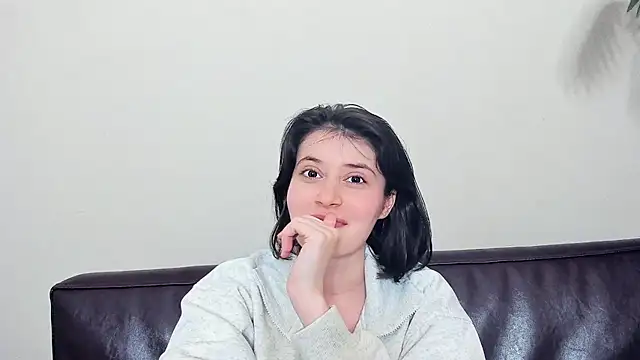 Chat +18 de LeliaFujimoto ao vivo