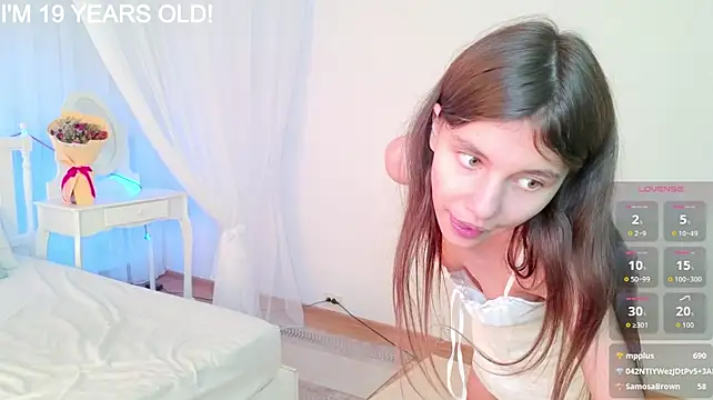 Онлайн чат XXX Little__Lunaa