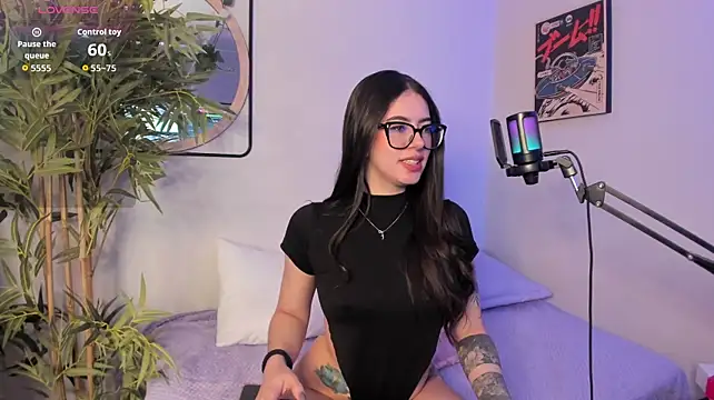 Alice_Vixen's Live XXX Chat