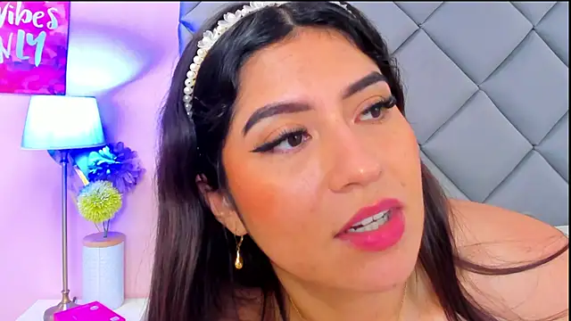 NahomyAdams Live XXX-Chat