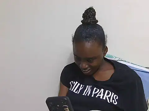 Chatroom XXX en direct de SassyTarrif