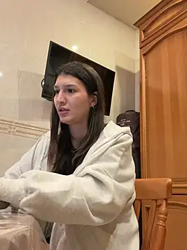 RussianGirls_ Adlı Modelin Canlı XXX Sohbeti