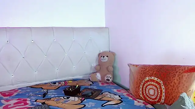 Angel_foxc13 Obrolan Langsung XXX