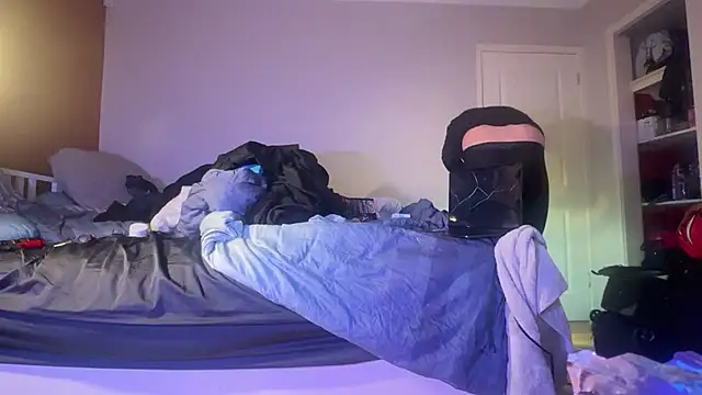 LoudDislike Pertunjukan Webcam