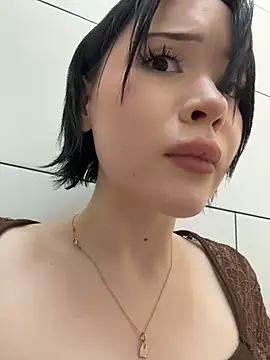 XXX chat uživo modela kitty_sixseven