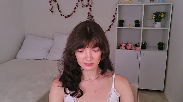 OwlEva Adlı Modelin Canlı XXX Sohbeti