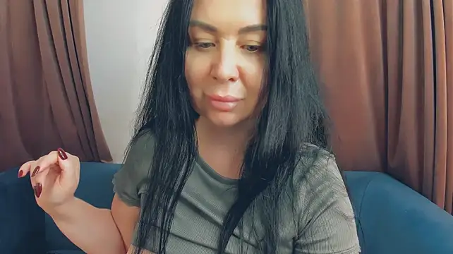 BrilliantGirll - Undress me