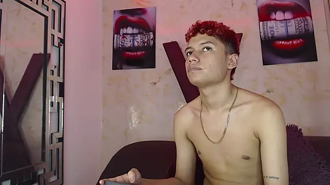HORNY_PRETTY Adlı Modelin Canlı XXX Sohbeti