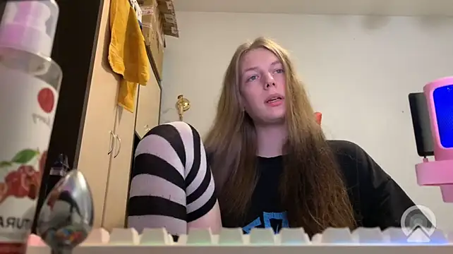 britneylovely Live XXX Chat