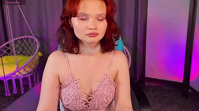 צ'אט XXX בשידור חי של EmilyChaves