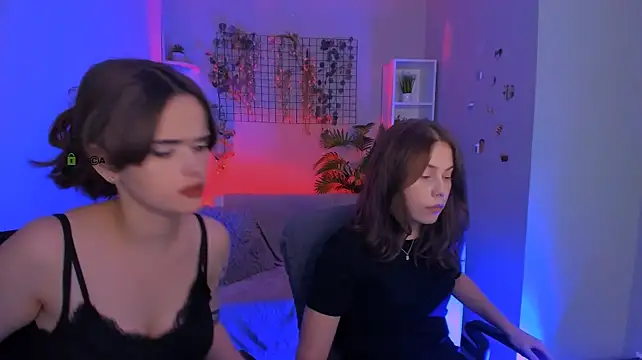 estelle_roya Chat XXX in diretta