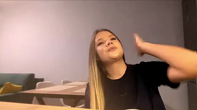 BrigitteDowers 라이브 XXX 채팅