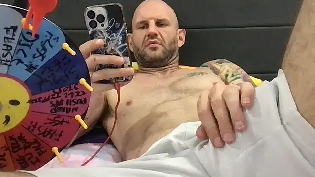 brianomally Live XXX Chat