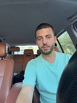 Pablo_Hornyguy95's Live XXX Chat