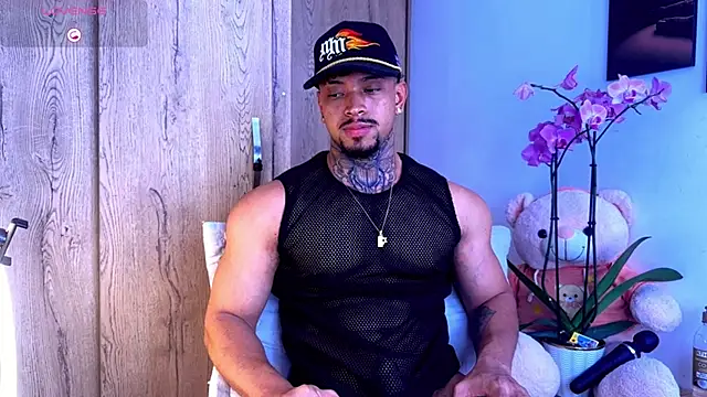 צ'אט XXX בשידור חי של Stiven_collins