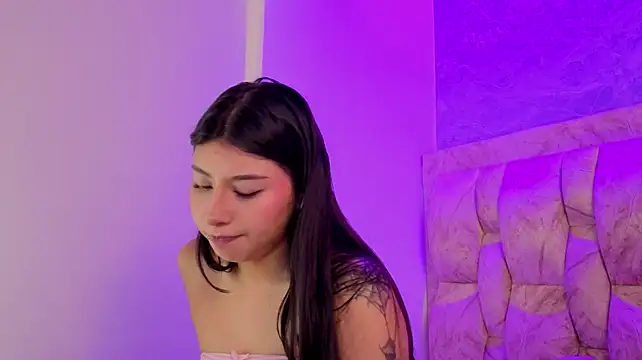 دردشة chloe_bluee_ الجنسية المباشرة
