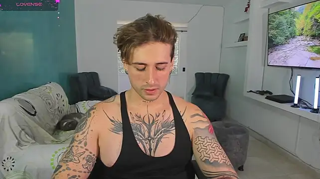 Онлайн чат XXX ARES_TATTO
