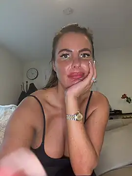 Czat XXX na żywo – SweetSiennax