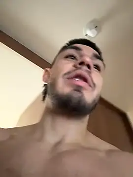 Taylor_DiamondBoy Chat XXX in diretta