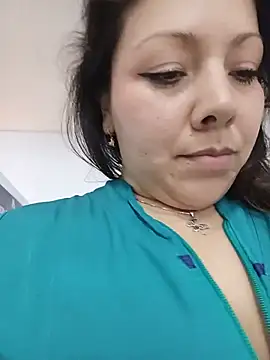 SARA_21-n Live XXX chat