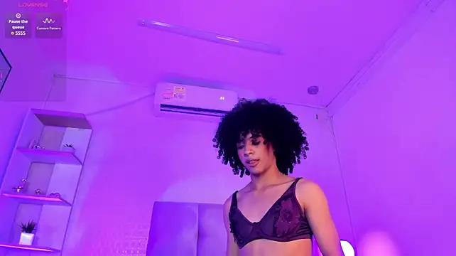 XXX chat uživo modela Bella_Gell