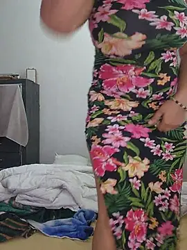 cinnaminnie's Live XXX Chat