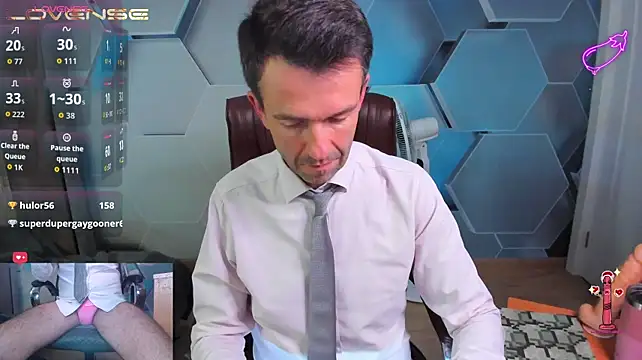 SteveTiger 现场XXX聊天