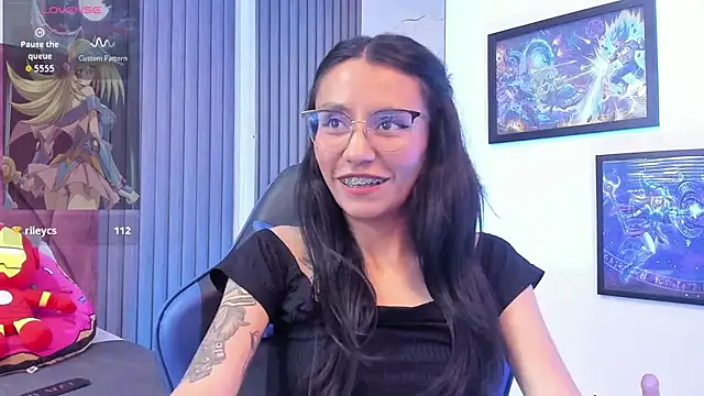 Chat +18 de EviieGothell ao vivo