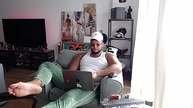 1LordKingsley Adlı Modelin Canlı XXX Sohbeti