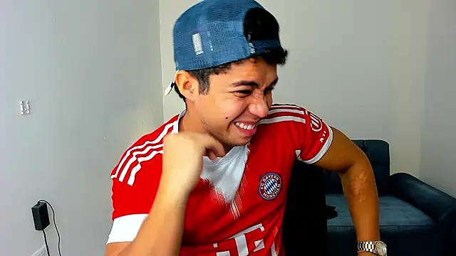 zayn_v1p Webcam Show
