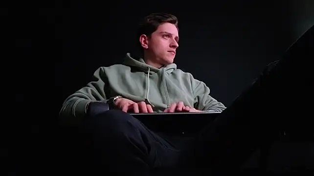 FelixStarkk élő XXX-chatje