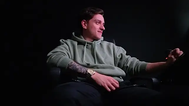 FelixStarkk: απευθείας συνομιλία ΧΧΧ