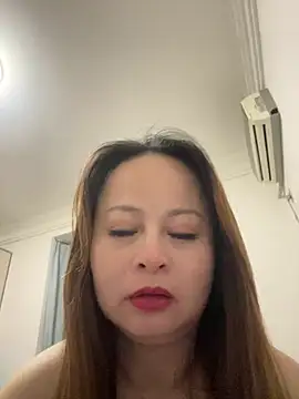 Chat +18 de weiwei_1314 ao vivo