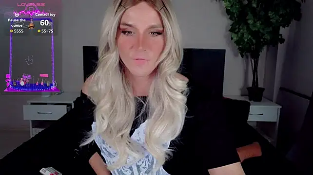 دردشة HelenSpellman الجنسية المباشرة