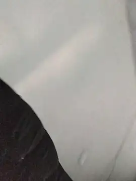 MiaBloom0 - 1 finger in my ass