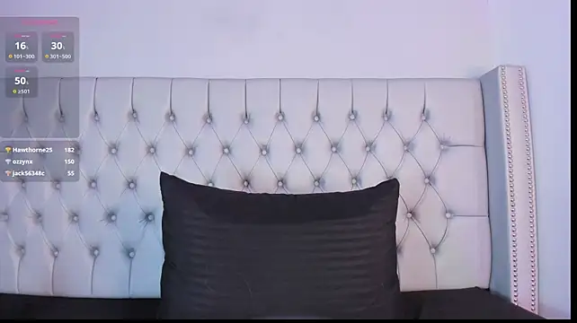 Chat +18 de Alessia_queen_ ao vivo