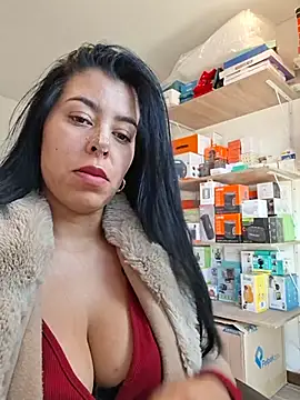 Luianna's Live XXX Chat