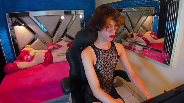 Jav_Frank Adlı Modelin Canlı XXX Sohbeti