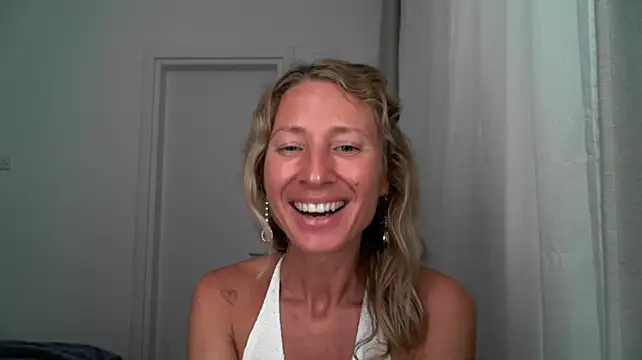 aurelline Chat XXX in diretta