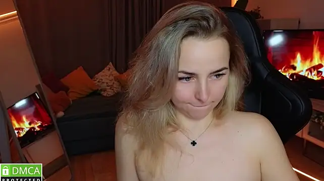Mira_Mermayd's Live XXX Chat