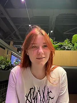 SaintMaya's Live XXX Chat