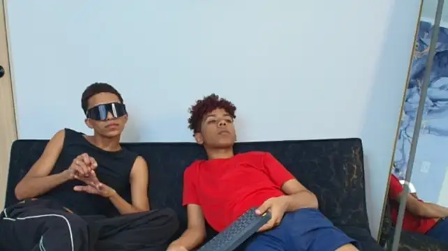 AVENGER_BOYS2026's Live XXX Chat