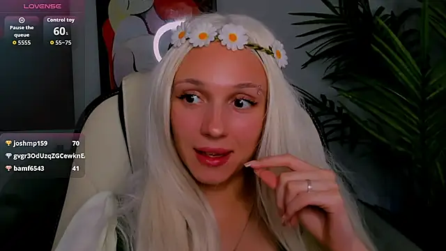 EmmaGil XXX чат на живо