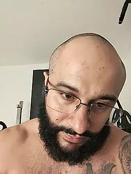 Luke__09 XXX чат на живо